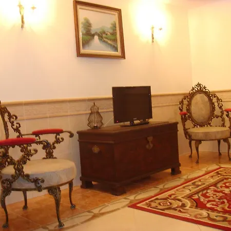 Casa De Flor Do Jardim