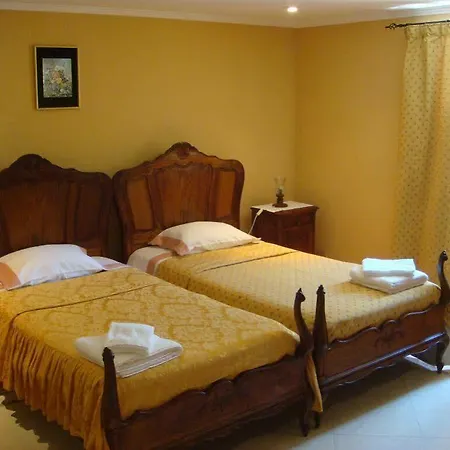 Casa De Flor Do Jardim Homestay *