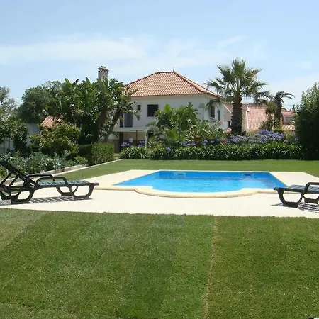 Casa De Flor Do Jardim Homestay *