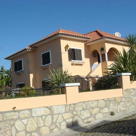 Casa De Flor Do Jardim בית אירוח *