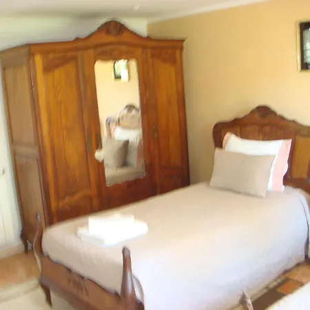Homestay Casa De Flor Do Jardim Malveira