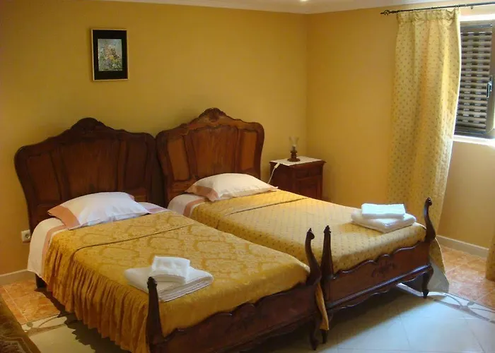 Casa De Flor Do Jardim בית אירוח *